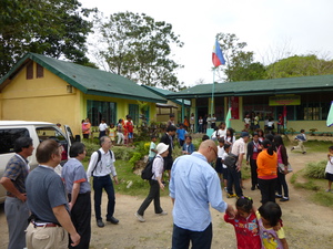 フィリピン共和国ダバオ市の小学校へ保健室設置